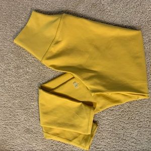 ALO Yoga Pants - Alo yoga legging airbrush yellow sunburst small ALO Yoga Pants - Alo yoga legging airbrush yellow sunburst small